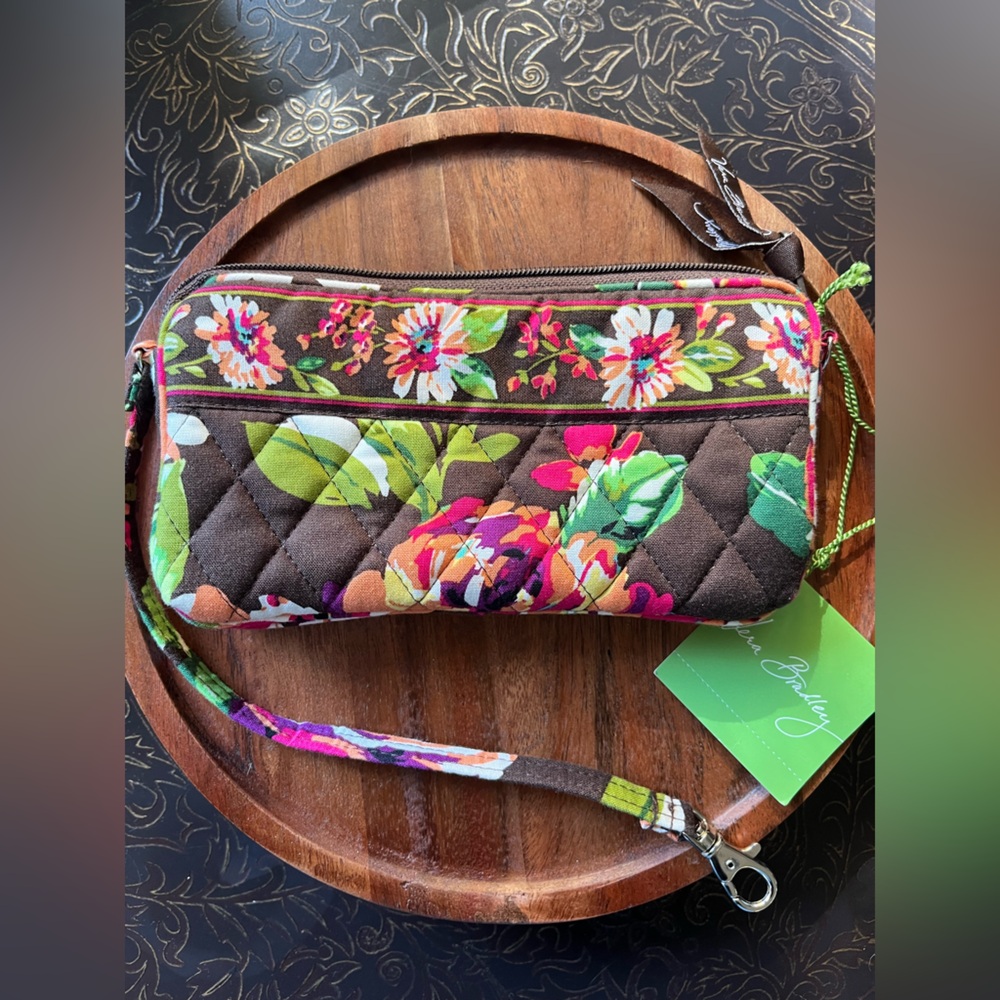 NWT Vintage Vera Bradley Multicolor Floral Wristlet